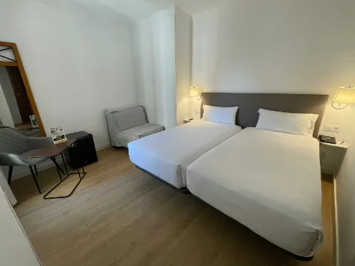 Habitaciones/Classic Triple Habitaciones/Classic Triple
